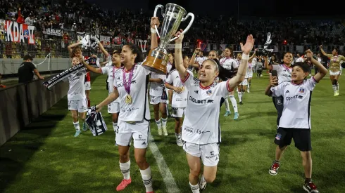 Colo Colo vs Santiago Morning, las albas celebran el triunfo en la final del Campeonato Femenino 2023.
