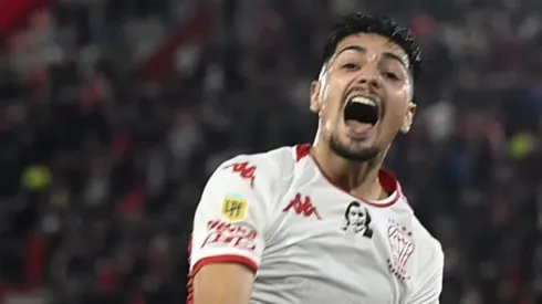 Alarcón peleará por el título ante Vélez en la última fecha
