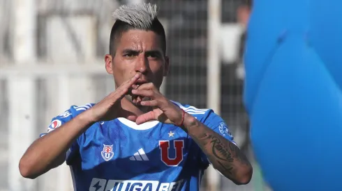 Leandro Fernández recibió a los hinchas de la U.
