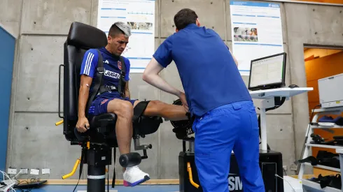 Los jugadores de U de Chile comenzaron con las mediciones.
