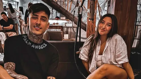 Pulgar junto a su hermana Paola. 
