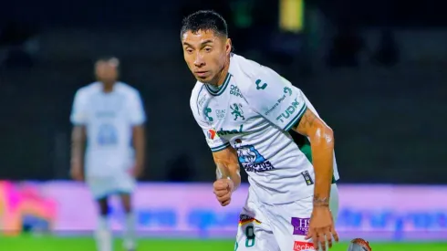 Luciano Cabral podría volver al fútbol chileno en este mercado.
