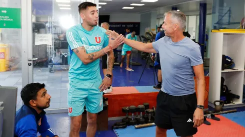 Gustavo Álvarez tiene compromisos con sus jugadores de la U.
