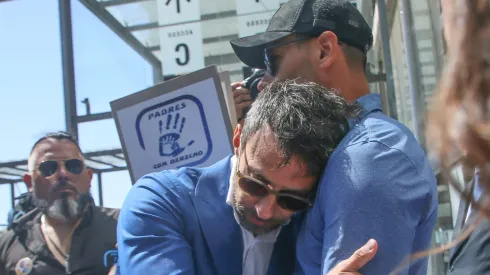 Claudio celebra la decisión de la justicia.
