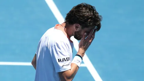 Cameron Norrie abandona la pista tras su partido de individuales contra Facundo Diaz Acosta.
