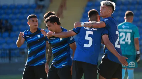 Huachipato de Jaime García se estrena con goleada en Copa Chile.
