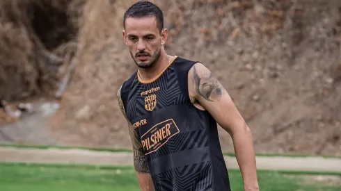 Octavio Rivero se molesta y se aleja de U de Chile
