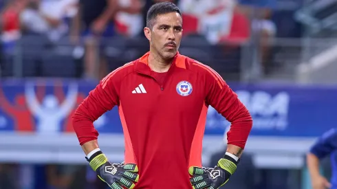 Claudio Bravo lamentó un nuevo robo en su hogar
