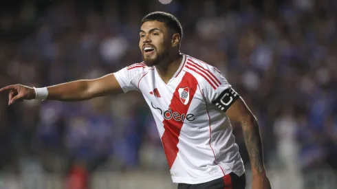 Díaz recibe el respaldo del hincha de River
