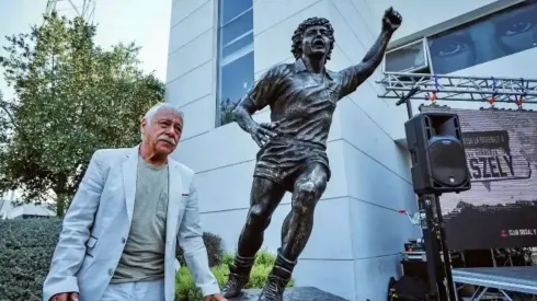 El Cacique tendrá una tercera estatua en el Monumental.
