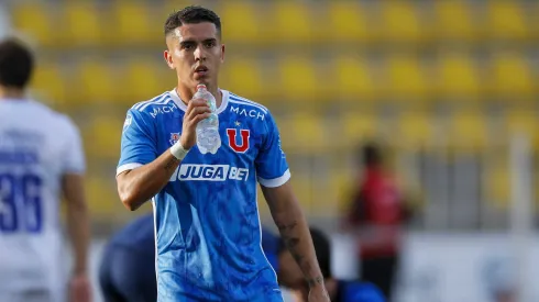 Julián Alfaro recibe especial tratamiento en la U.
