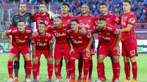 Ñublense enfrenta a Boston River de Uruguay por Copa Libertadores 2025.
