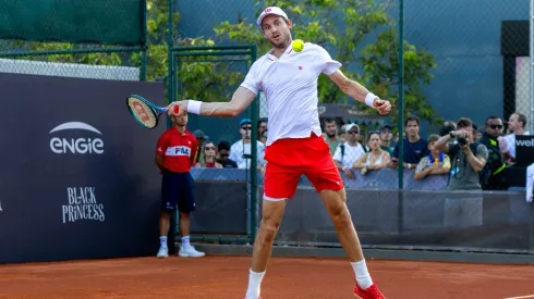 Nico Jarry defiende que el tenis se juegue en arcilla en Chile
