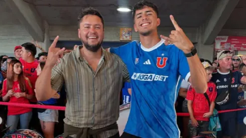 Waldo Ponce estuvo en el bombo de la U junto a su hijo este fin de semana.
