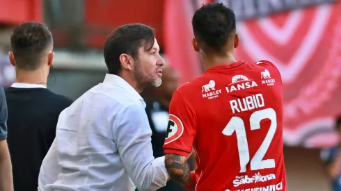 El proceso de Arrué en Ñublense recibió un duro golpe.

