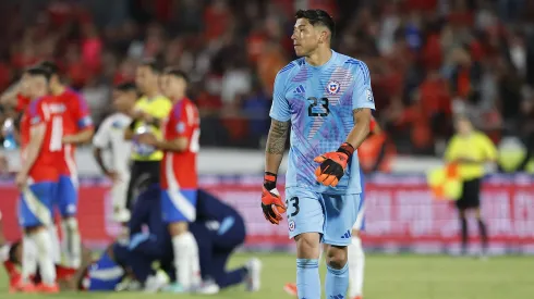 Brayan Cortés ha tenido un terrible inicio de año en Colo Colo y ya lo piden fuera del arco de Chile.
