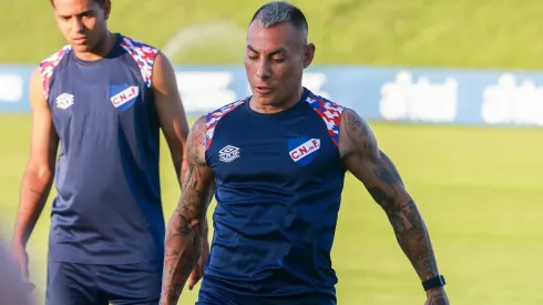Eduardo Vargas tiene contrato con Nacional hasta diciembre del 2027.
