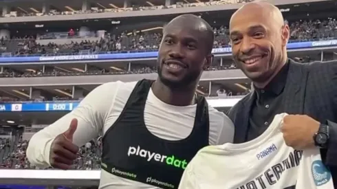 Cecilio Waterman y su momento viral junto a Thierry Henry. 
