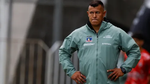 Jorge Almirón tiene múltiples bajas en Colo Colo ante Palestino.
