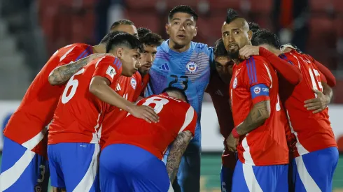 El jugador de la Roja inició acciones legales tras advertencia que le lanzó conocida influencer. 
