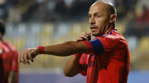 El audio del VAR también deja escuchar un reclamo del capitán de la U
