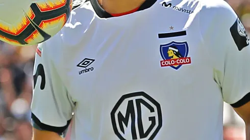 Umbro diseñó una camiseta que Colo Colo nunca usó.
