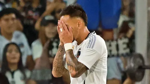 Bucaramanga definió una insólita medida contra Colo Colo en Colombia.
