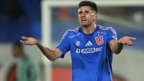 Lucas Di Yorio recibe reconocimiento de Conmebol tras gol con la U.
