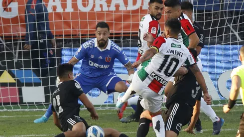 Revelan los ex futbolistas que estarían en negociaciones para el nuevo reality. 
