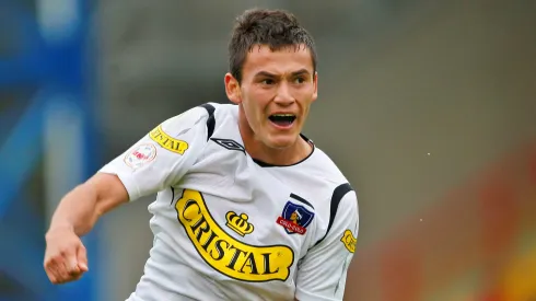 Aránguiz jugó por un año en Colo Colo.
