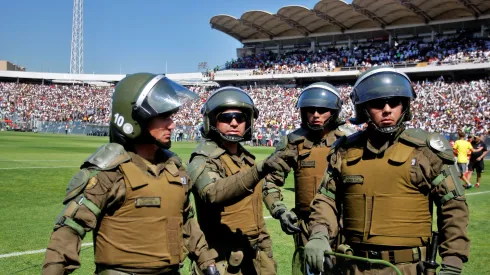 Los presidentes del fútbol chileno quieren a los Carabineros en los estadios.
