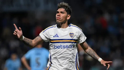 La prensa argentina destaca rol único de Palacios en Boca Juniors.
