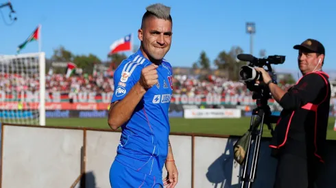 Leandro Fernández tuvo que apretar el puño con la decisión en la U para el Clásico Universitario.
