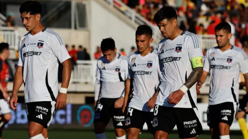 Colo Colo arriesga a recibir nuevo castigo de Conmebol por culpa de sus hinchas.

