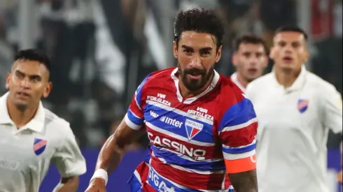 Lucero irá al banco ante Colo Colo en Fortaleza
