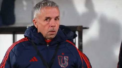 Gustavo Álvarez reaccionó ante una pregunta.
