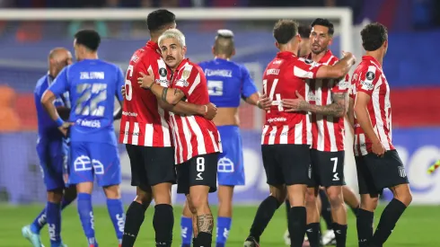 Guido Carrillo de Estudiantes de la Plata se rinde ante la U.
