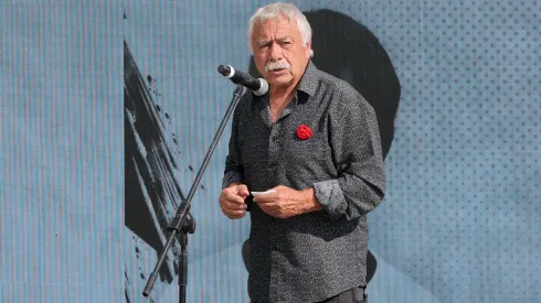 Carlos Caszely vende una de las joyas más preciadas de su vida.
