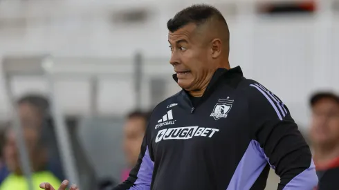 Almirón podría dirigir su último partido en Colo Colo este lunes
