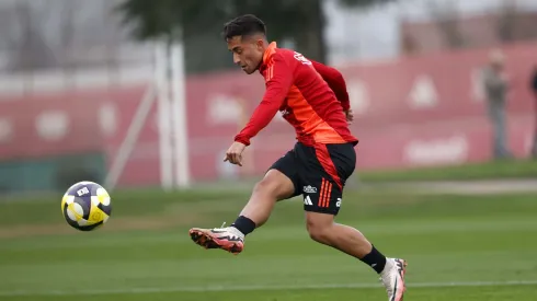 Lucas Assadi fue llamado de emergencia por Gareca a la Roja.
