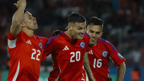 Vienen los millones por Vicente Pizarro y Lucas Cepeda.
