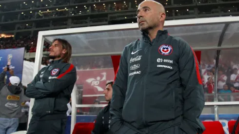 Ex ayudante de Sampaoli en la Selección es postulado para dirigir La Roja.
