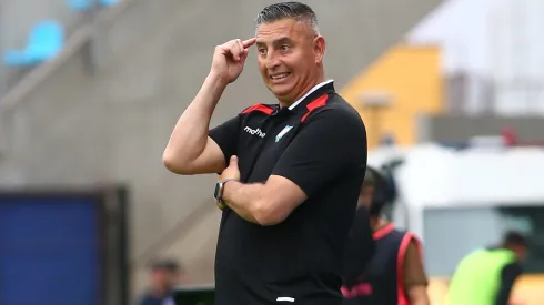Jaime García en la cuerda floja por crisis en Huachipato.
