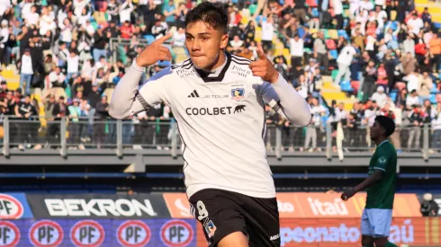 Damián Pizarro aprovecha sus vacaciones para visitar a Colo Colo.
