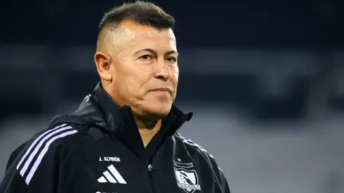 Jorge Almirón no tiene garantizada su continuidad en Colo Colo.
