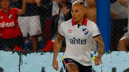 Eduardo Vargas más cerca de partir desde Nacional.
