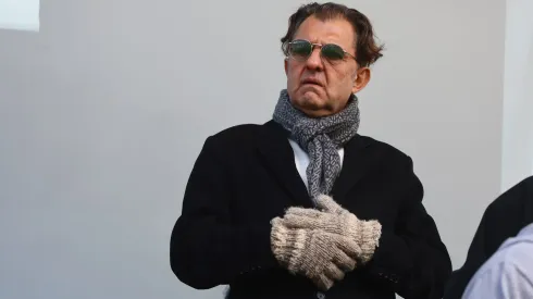 Aníbal Mosa busca la paz con Jorge Almirón en Colo Colo.
