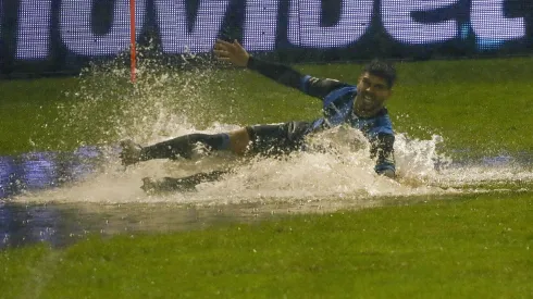 Revelan insólita explicación por las inundaciones en la cancha del CAP: el terremoto del 2010.
