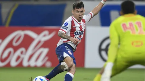 Gran refuerzo que busca la U se aleja del Chuncho.

