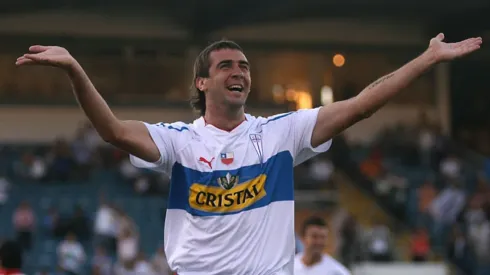 El Oso podría volver al fútbol chileno.

